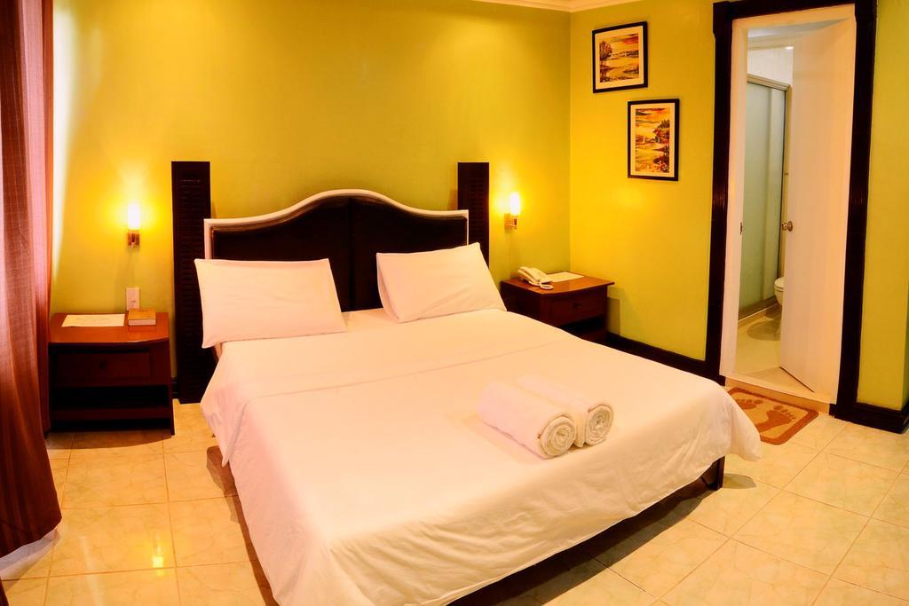 Jaimee'S Hotel, Resort And Restaurant Maasin  Δωμάτιο φωτογραφία
