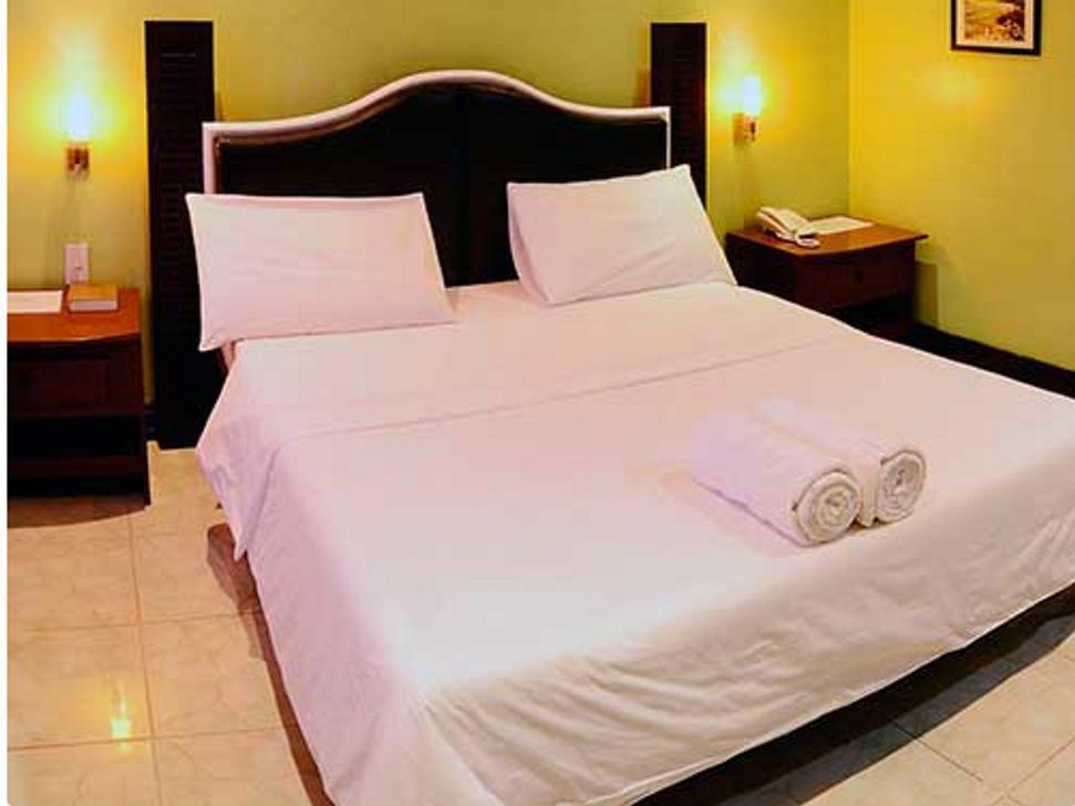 Jaimee'S Hotel, Resort And Restaurant Maasin  Εξωτερικό φωτογραφία